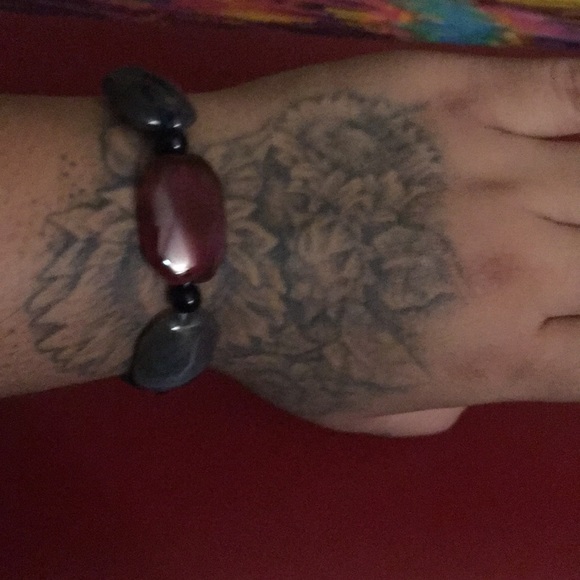 Elastic stone bracelet - Picture 3 of 3